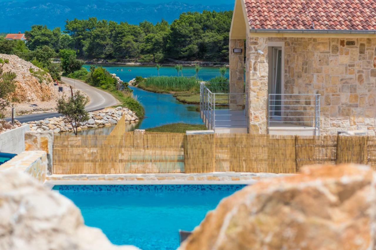 ザトンFabulous House B With Outdoor Poolアパートメント エクステリア 写真